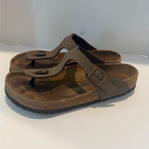 Birkenstock Gizeh thong sandal size 39